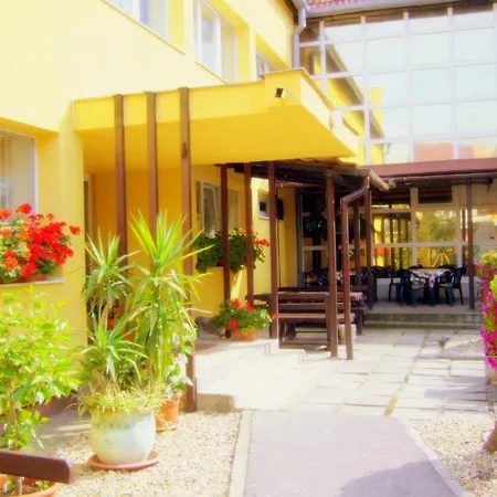Botax Hostal Eger