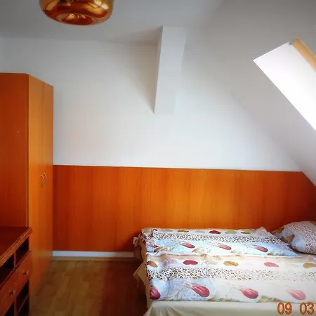 Hostal Botax *