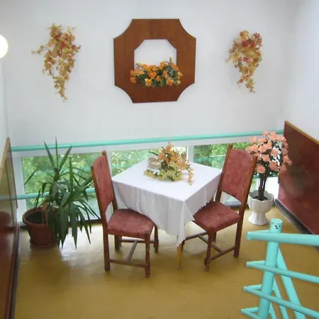 Botax Hostal Eger